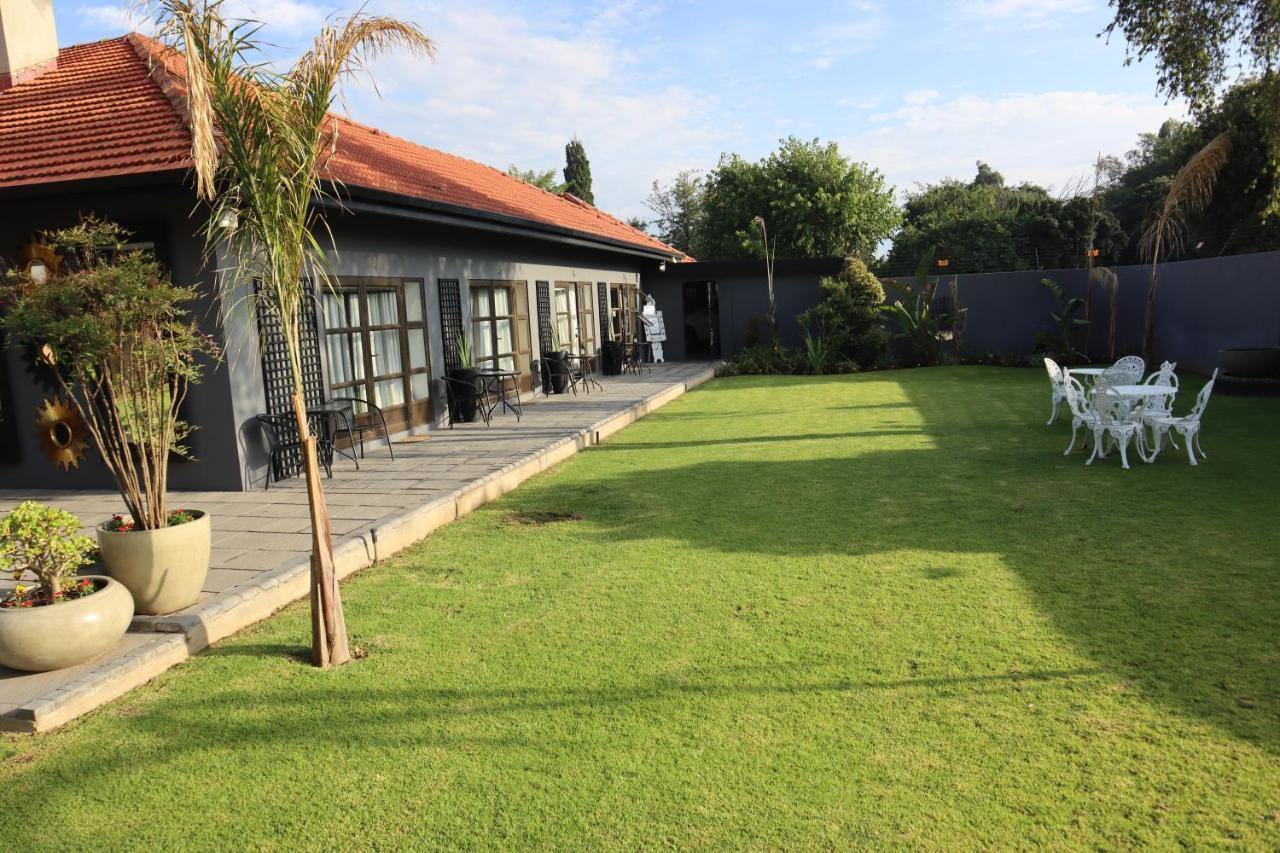 Villa Grande Luxury Accommodation Welkom Exterior photo
